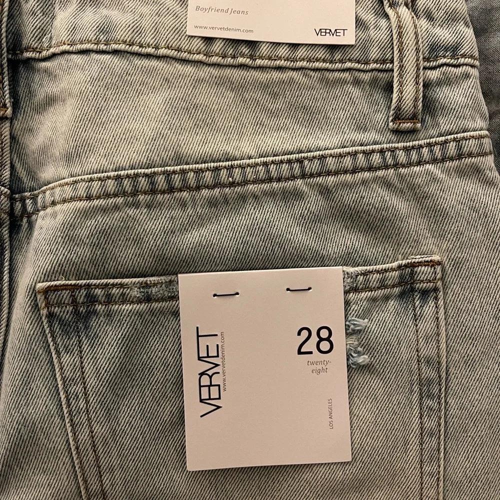 NWT Vervet Boyfriend Jean - Picture 2 of 4